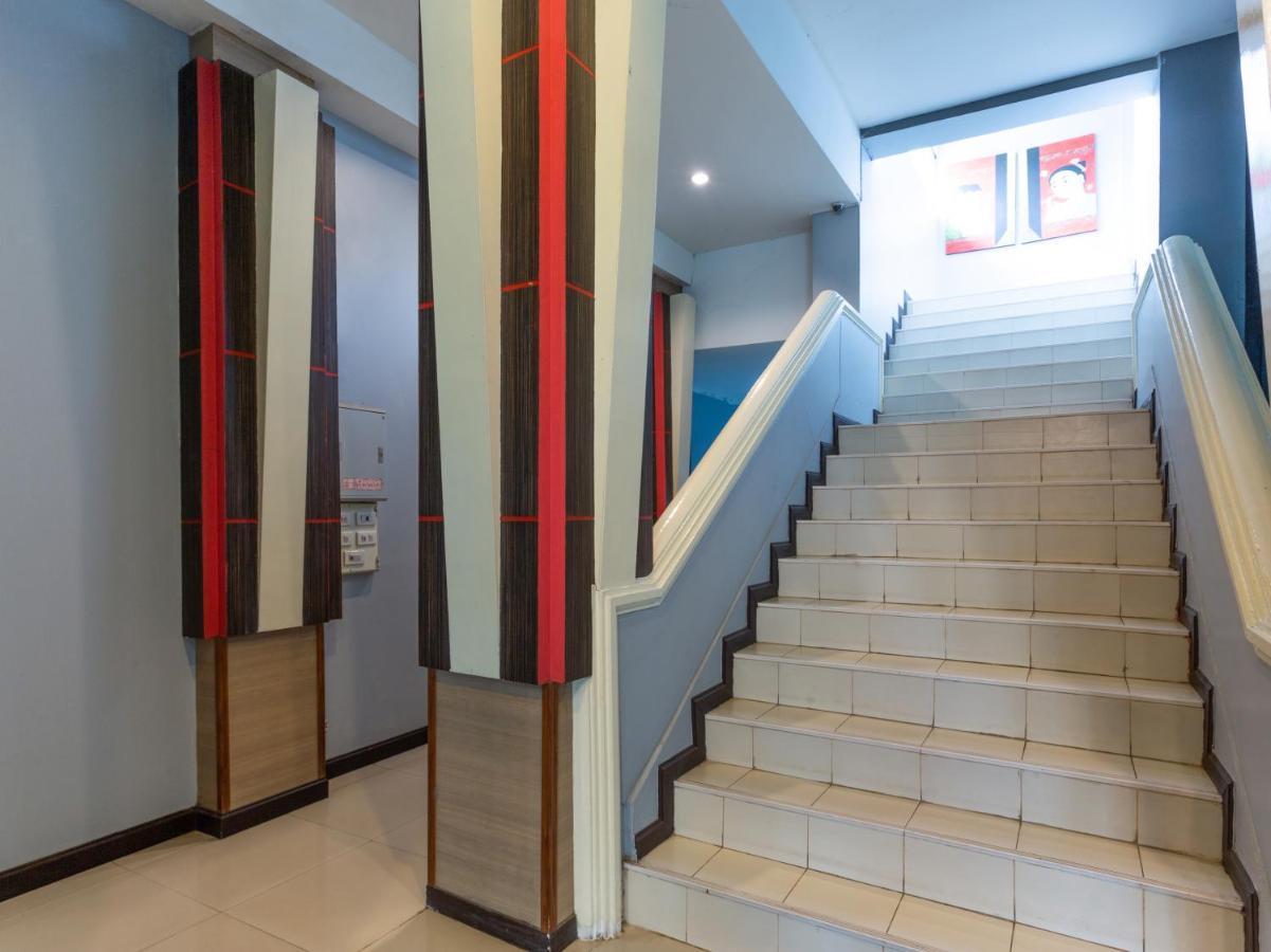 Oyo 1127 Baan Siam Hotel Чианг Рай Екстериор снимка
