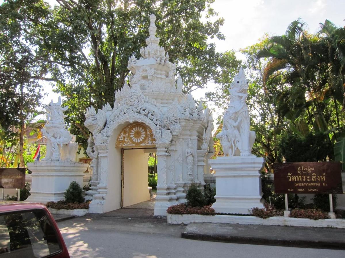 Oyo 1127 Baan Siam Hotel Чианг Рай Екстериор снимка