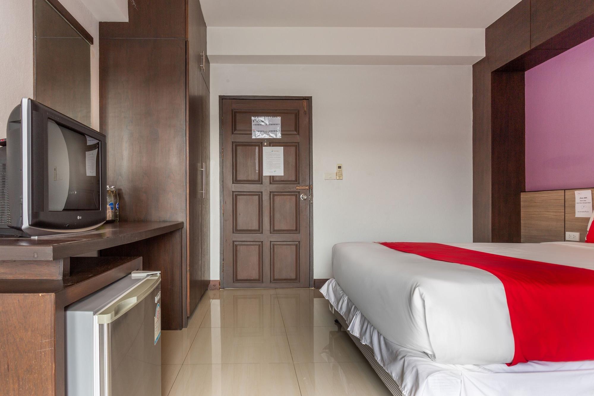 Oyo 1127 Baan Siam Hotel Чианг Рай Екстериор снимка