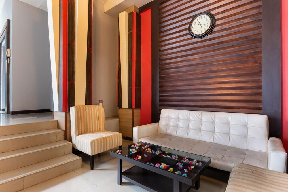 Oyo 1127 Baan Siam Hotel Чианг Рай Екстериор снимка