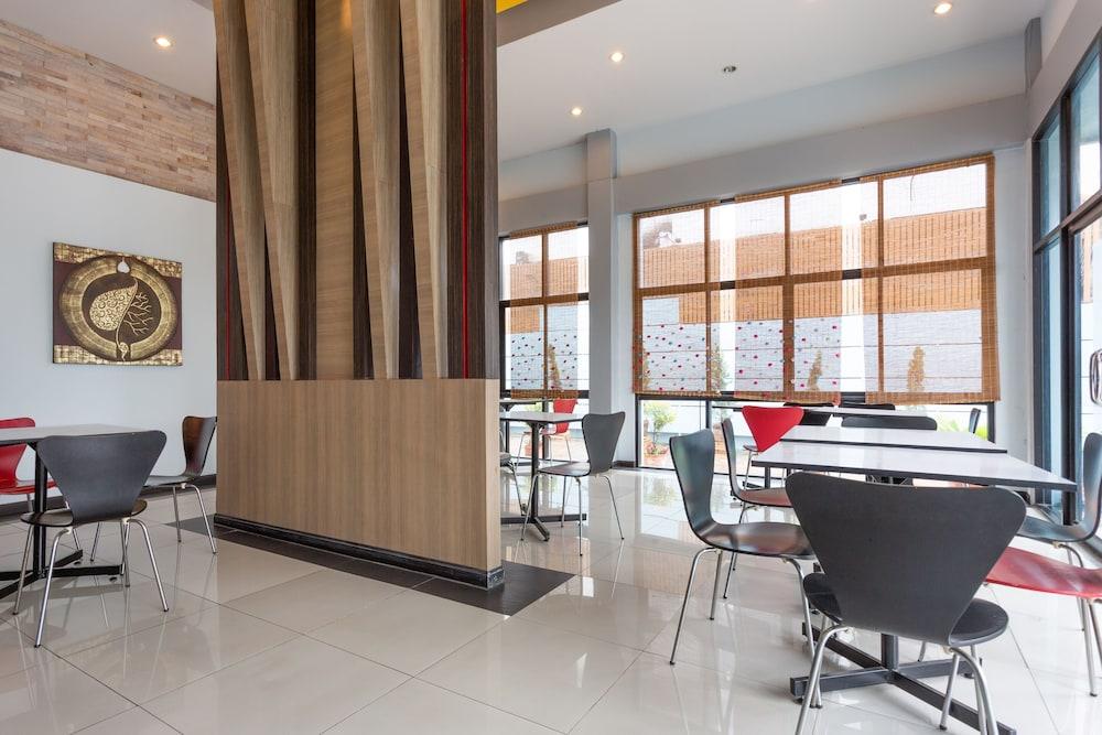 Oyo 1127 Baan Siam Hotel Чианг Рай Екстериор снимка
