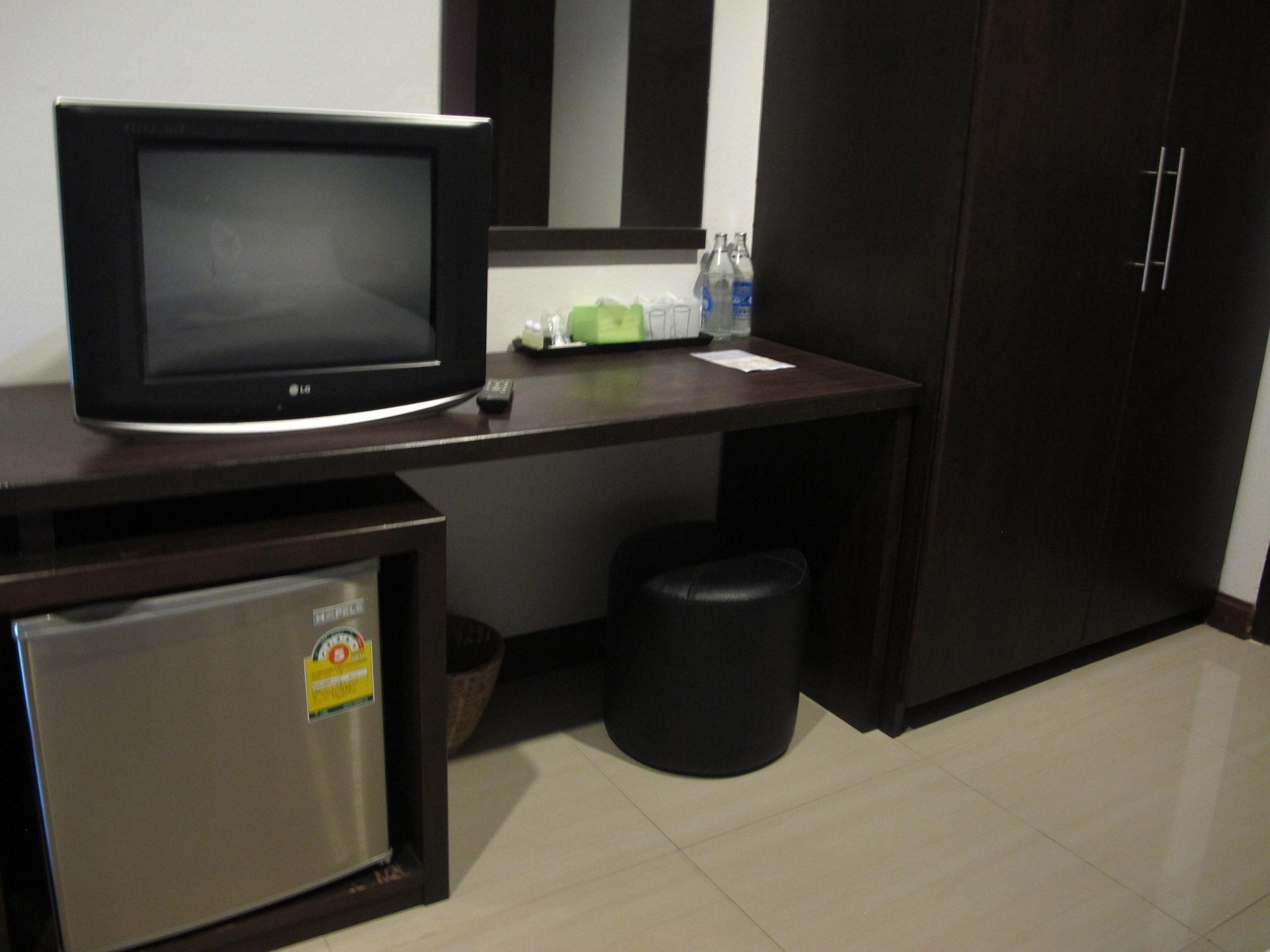 Oyo 1127 Baan Siam Hotel Чианг Рай Екстериор снимка
