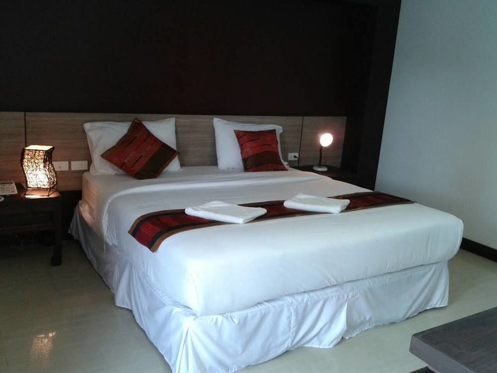Oyo 1127 Baan Siam Hotel Чианг Рай Екстериор снимка