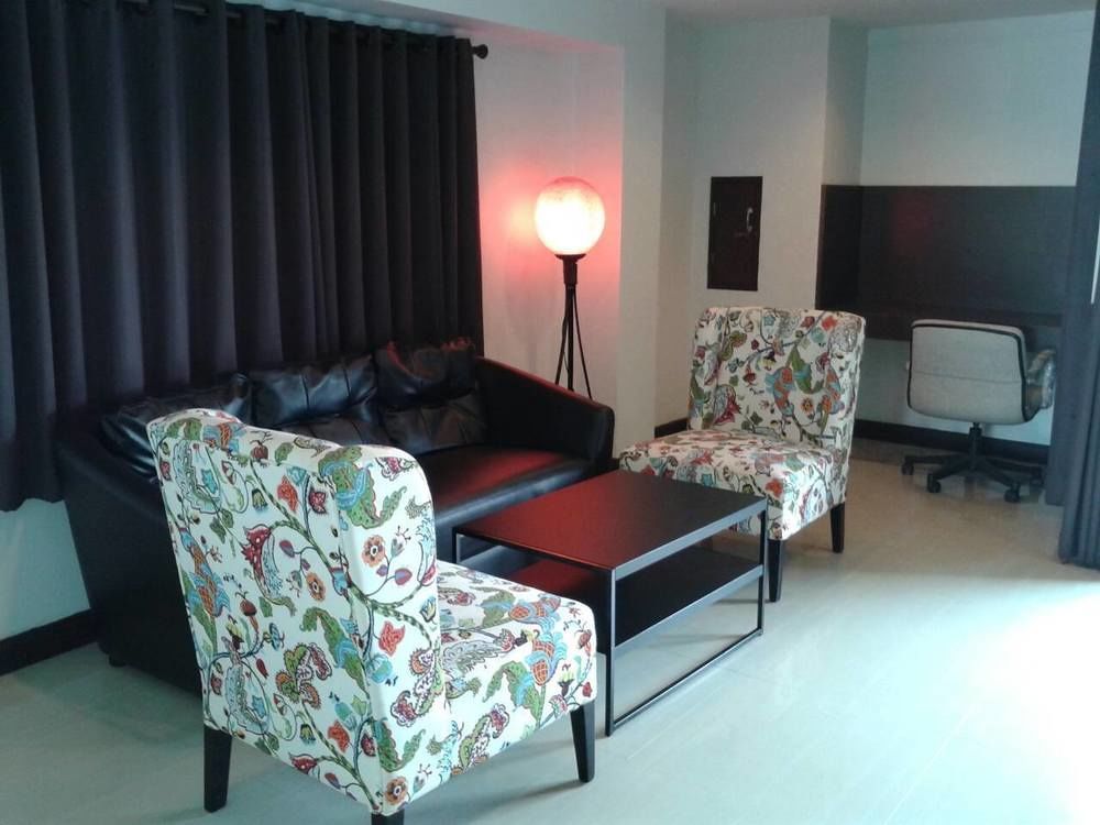Oyo 1127 Baan Siam Hotel Чианг Рай Екстериор снимка